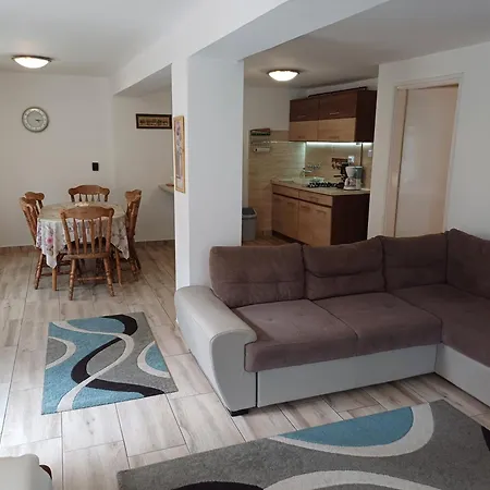 Eszter Vendeghaz Apartment Tiszafured