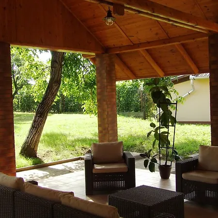Eszter Vendeghaz Apartment